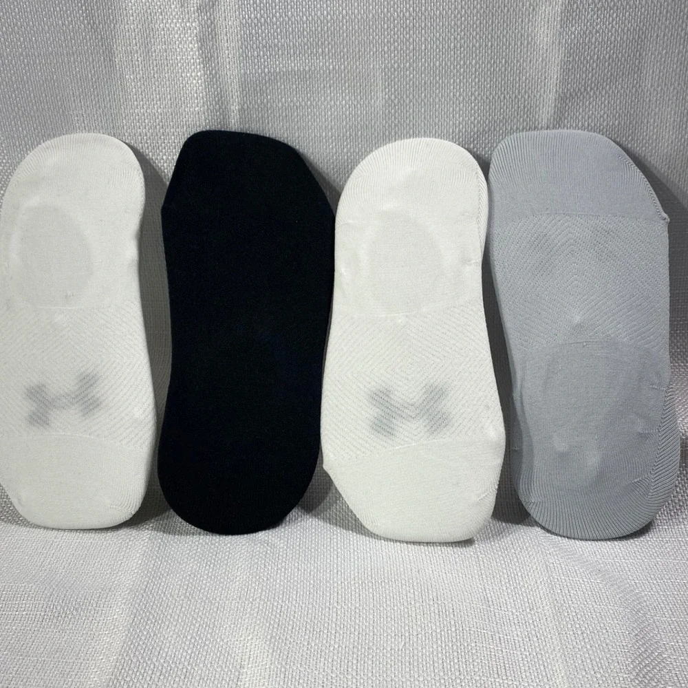 Under Armour Womens Medium Breathe Lite Ultra Low No Show Socks